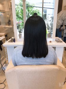 梅雨到来、くせ毛の方必見、ナチュラルストレート！